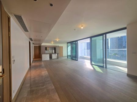 Ultra Luxury Semi Furnished 3BR Signature Unit for Lease