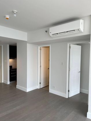 One Bedroom For Lease in Proscenium