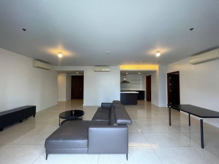 The Suites 3 Bedroom Condo Unit for Rent 10111