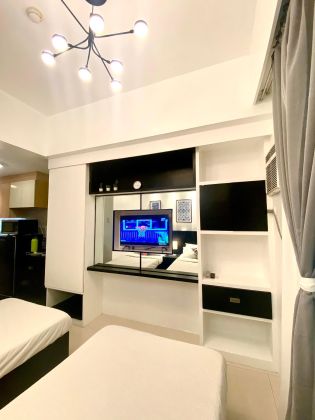 Fully Furnished Studio Unit at Salcedo Square for Rent