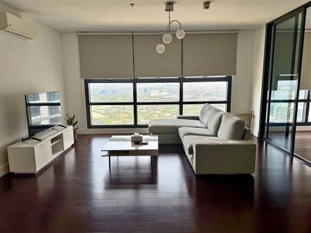 Luxury 2BR Condo in Garden Towers Ayala Center Makati 138 sqm