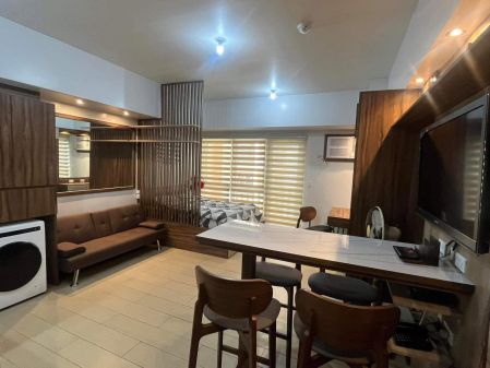 Studio Type Condo for Rent in Venice Luxury Residences McKinley