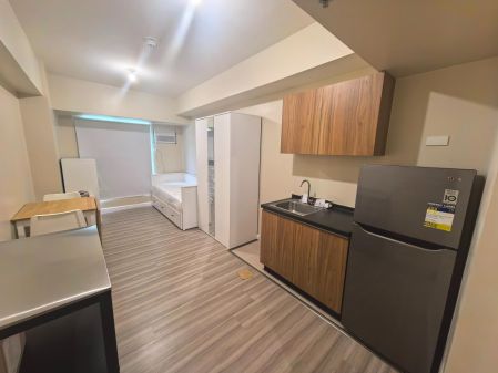 Fully Furnished Studio Unit at Avida Towers Makati Southpoint