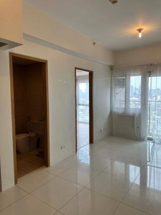 For Rent Pet Friendly Semi Furnished 1BR at Times Square West