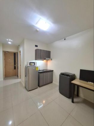 1 Bedroom Furnished Unit at Solemare Parksuites