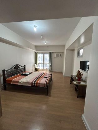 Studio Unit for Rent at BGC near Forbestown Center