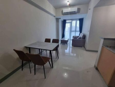 2 Bedrooms in Uptown Parksuites Tower 2 in BGC Taguig 