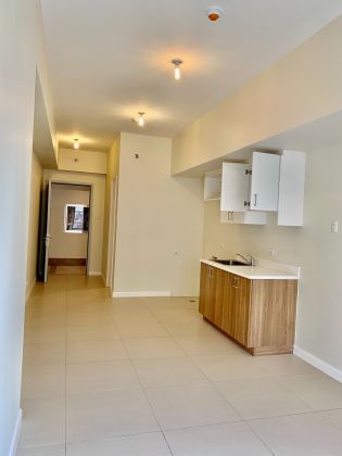 Studio Unfurnished  VANTAGE ROCKWELL 