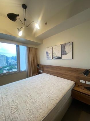 Fully Furnished Studio Unit at Proscenium at Rockwell for Rent