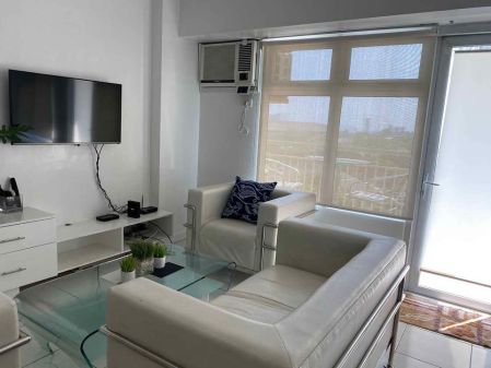Studio for Lease in Callery Two Serendra