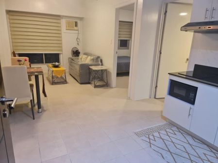 Fully Furnished 1 Bedroom for Rent in Avida Towers BGC 9th Avenue