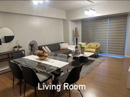 2BR Condo Unit in Park Triangle Residences