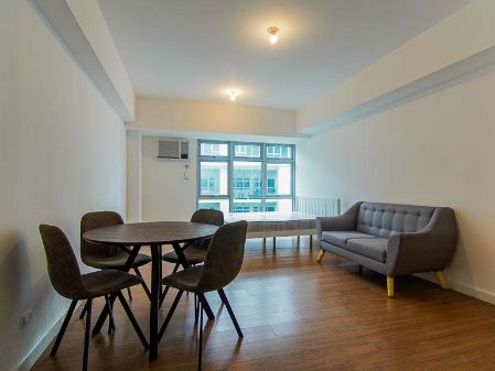 Studio unit for rent in Verve Residences BGC