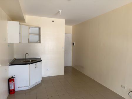 Studio Bare Type Unit in Avida Towers San Lorenzo