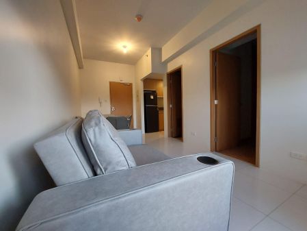 Fully Furnished 1 Bedroom Unit in Time Square West BGC 