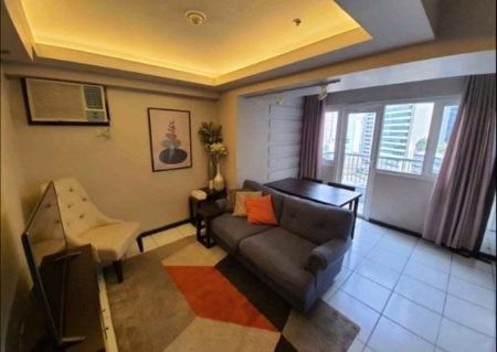 Nice The Columns Ayala Avenue 2BR Unit at Discounted Rent