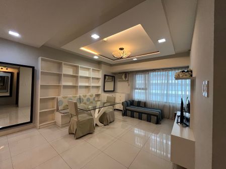 2 Bedroom for Rent in The Fort Residences
