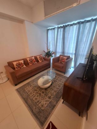 38 Park Avenue 1BR with Balcony for Rent Cebu IT Park