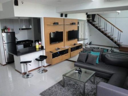 Two Serendra Encino 1 Bedroom Loft for Lease