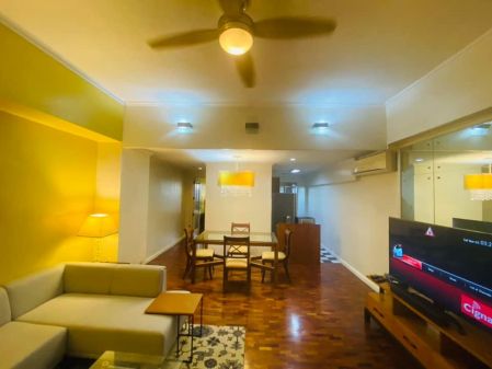 1BR Big Unit at Le Triomphe Makati for Rent