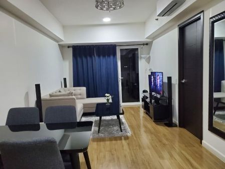 1BR Fully Furnished with Balcony at The Lerato Makati
