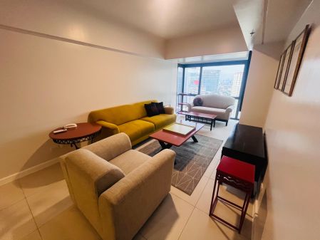 Fully Furnished 1 Bedroom with Parking in The Gentry Residences