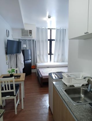 Fully Furnished Studio in The Linear Makati
