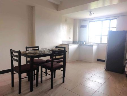 Furnished 1BR Condo with Parking in Wellington Court Tagaytay