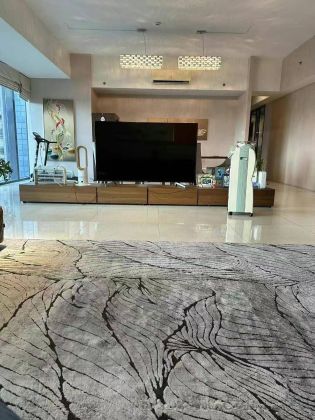 4BR Unit for Rent in BGC