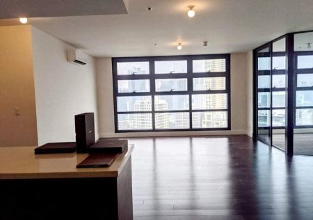 Fully Furnished 1 Bedroom with Parking in Garden Towers Makati 