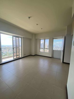 3BR Unit for Rent at Brixton Place Brent Tower Pasig 