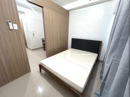 Semi Furnished 1BR Unit in Shore 2 Residences Tower 3 Pasay