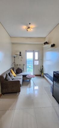 Fully Furnished 1 Bedroom with Balcony for Rent in Trion Towers