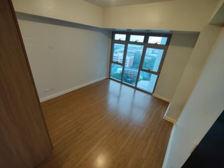 1 Bedroom Condo Unit for  Rent at Park Triangle Residences