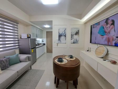 1 Bedroom Fully Furnished in Shore 2 Residences