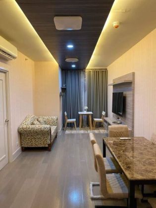 Makati Rockwell 1 Bedroom Spacious Condominium For Rent