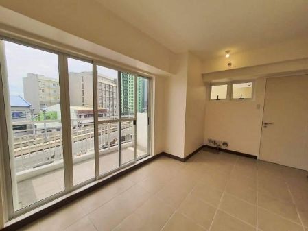 Unfurnished 2 Bedroom Unit for Lease at Infina Tower QC