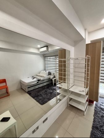 Furnished Studio with Balcony in Makati Cbd