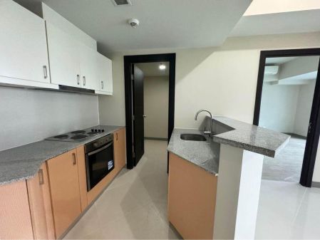 Fully Furnished Three Bedroom Unit at Uptown Parksuites