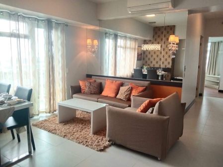 2BR Aston Tower Two Serendra Fully Upgraded