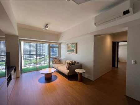 2BR Condo Unit in Verve 1 Residences Bgc