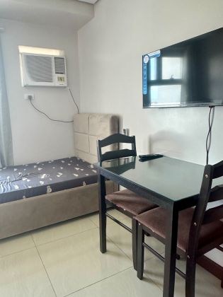 Studio Unit for Rent in Robinsons Gateway Regency