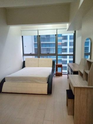 2BR for Rent at Uptown Ritz BGC