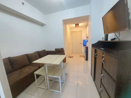 Affordable 1BR with Balcony in Jazz Residences 1BR in Makati