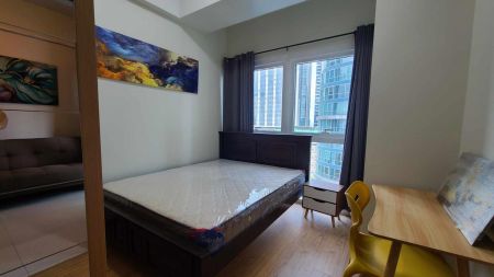 Stunning Fully Furnished 1 Bedroom Unit at Madison Park West