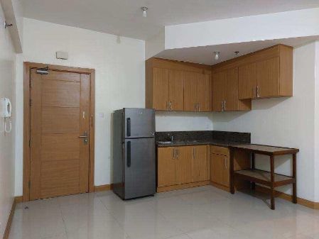 Spacious 1 Bedroom in The Trion Towers BGC Taguig CIty