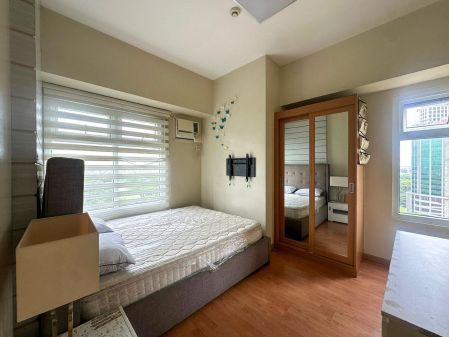 Modern 2BR Condo for Rent in the Trion Towers Tower 2 BGC