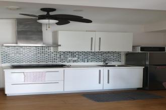 Fully Furnished 1 Bedroom Unit at Acqua Private Residences