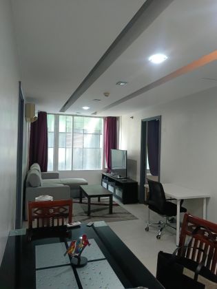 For Rent Semi Furnished 2 Bedroom in BGC Fort Bonifacio