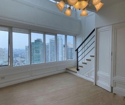 Semi Furnished 2BR for Rent in One Rockwell Makati